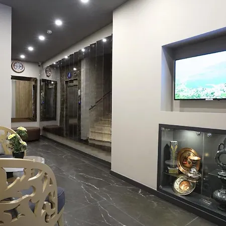 Homey Airport Hotel