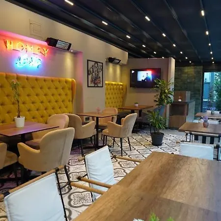 Homey Airport Hotel Arnavutkoy