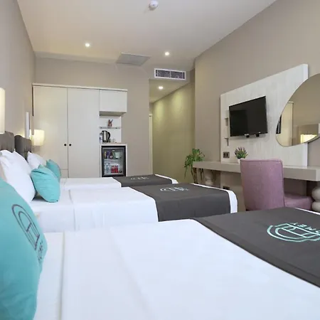 Hotel Homey Airport