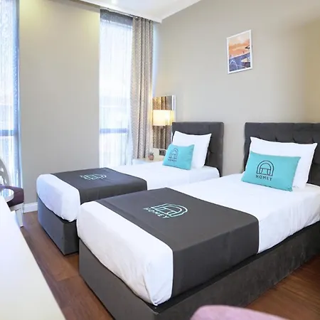 Hotel Homey Airport